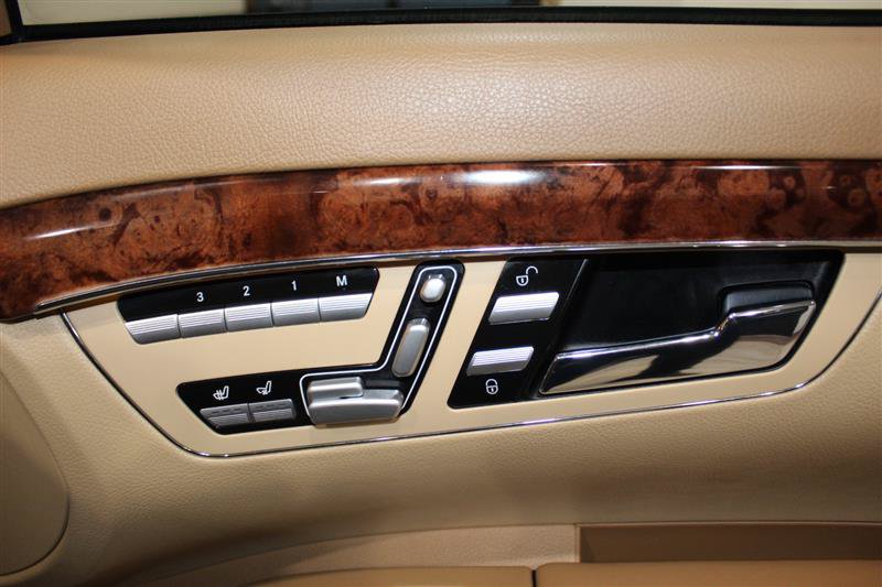 Used 2009 Mercedes-Benz S 550 4MATIC image 38