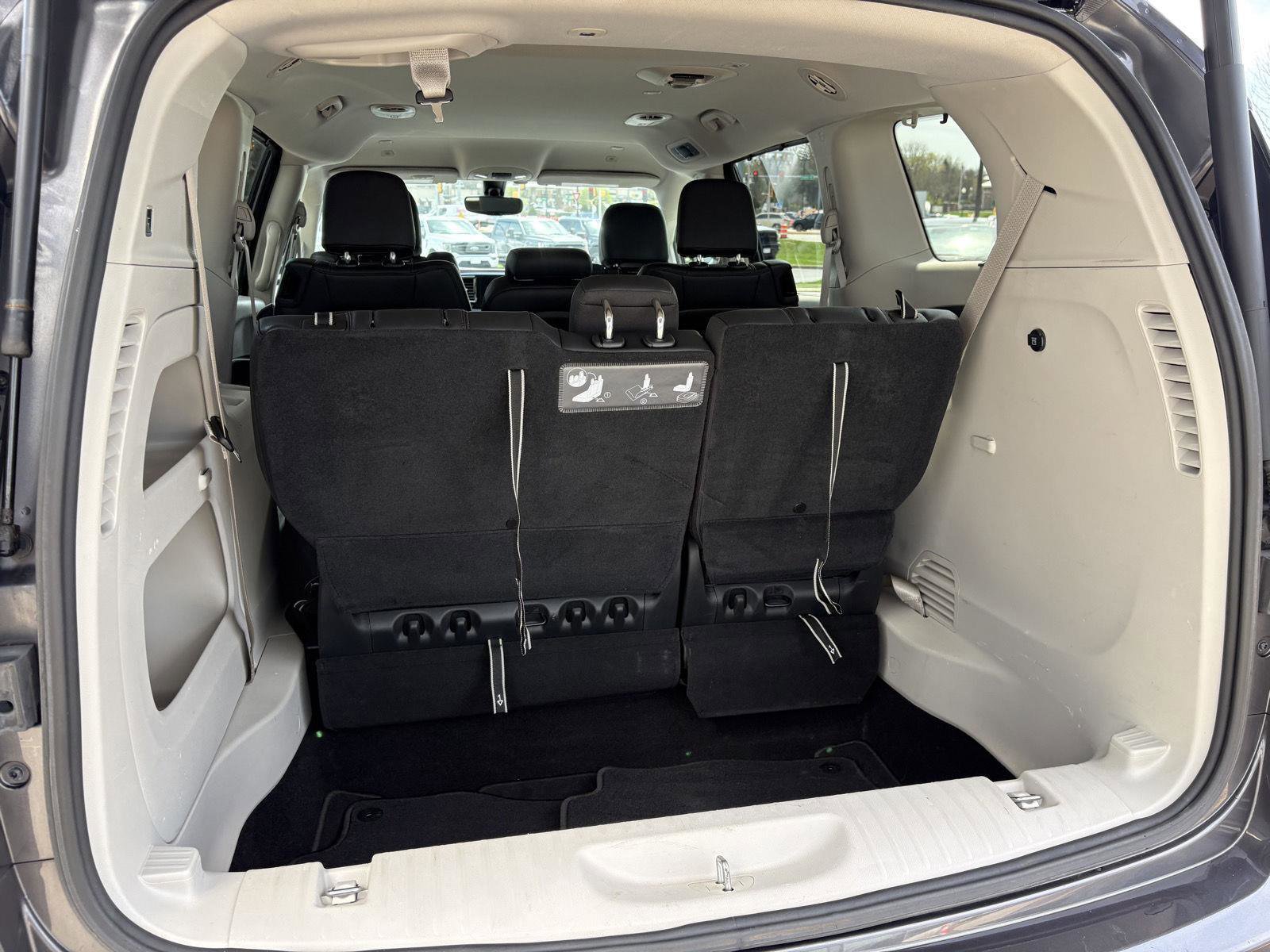 Used 2018 Chrysler Pacifica Touring-L Plus image 19