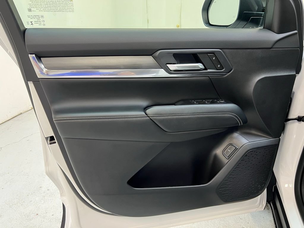 New 2026 GMC Terrain Elevation w/ Elevation Premium Package AWD/4WD image 13