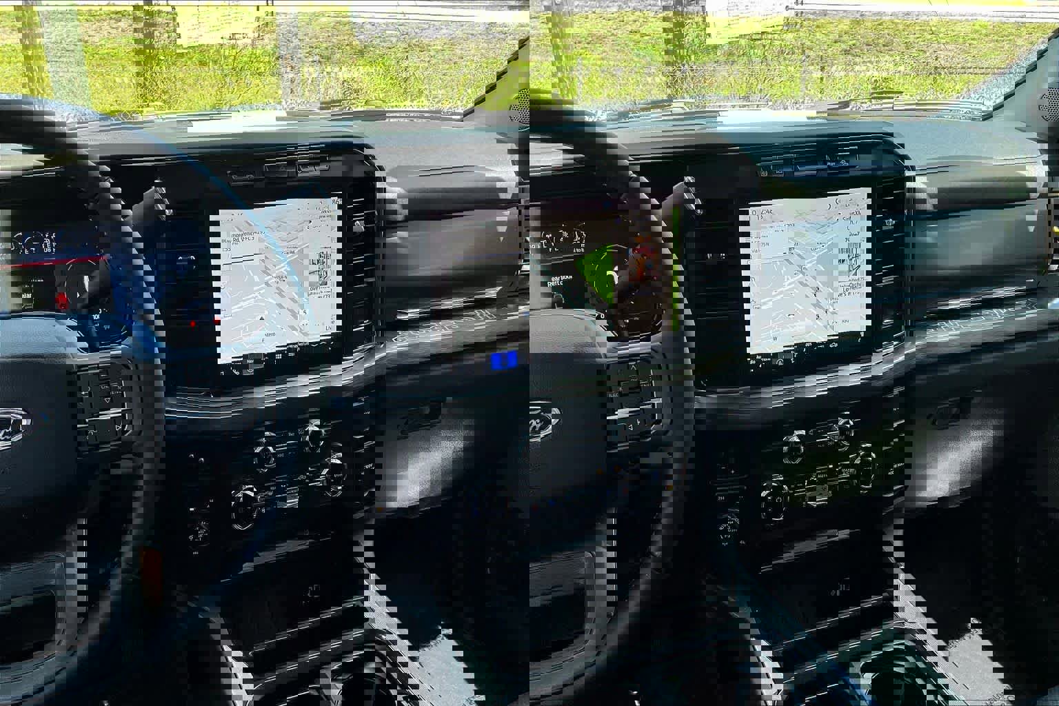 Used 2024 Ford F250 Lariat w/ Tremor Off-Road Package image 7