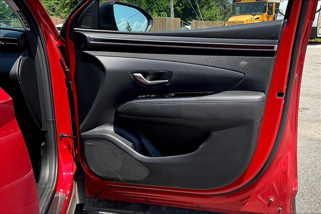 Used 2023 Hyundai Tucson Limited FWD image 19