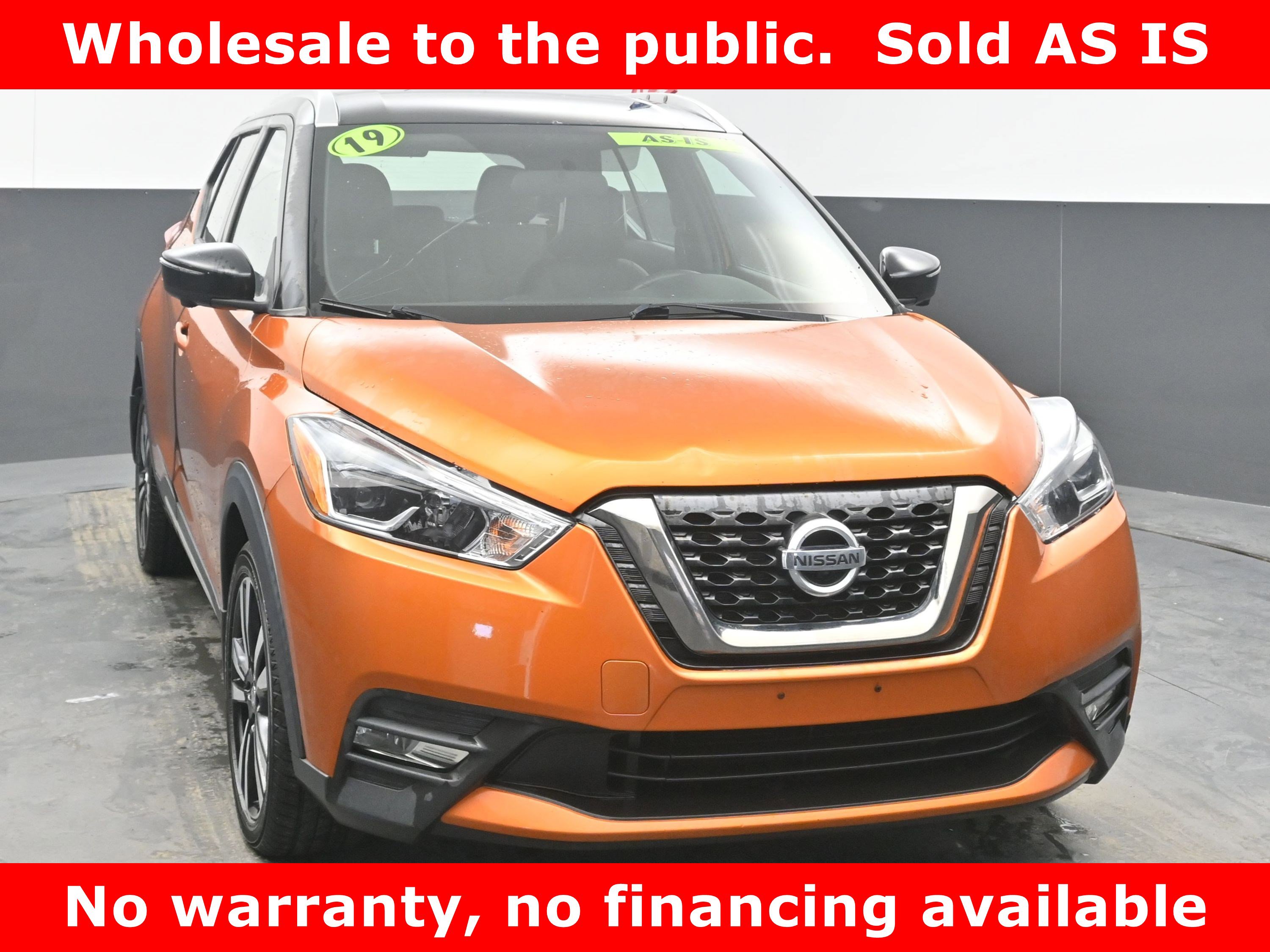 Used 2019 Nissan Kicks SR w/ SR Premium Package image 2