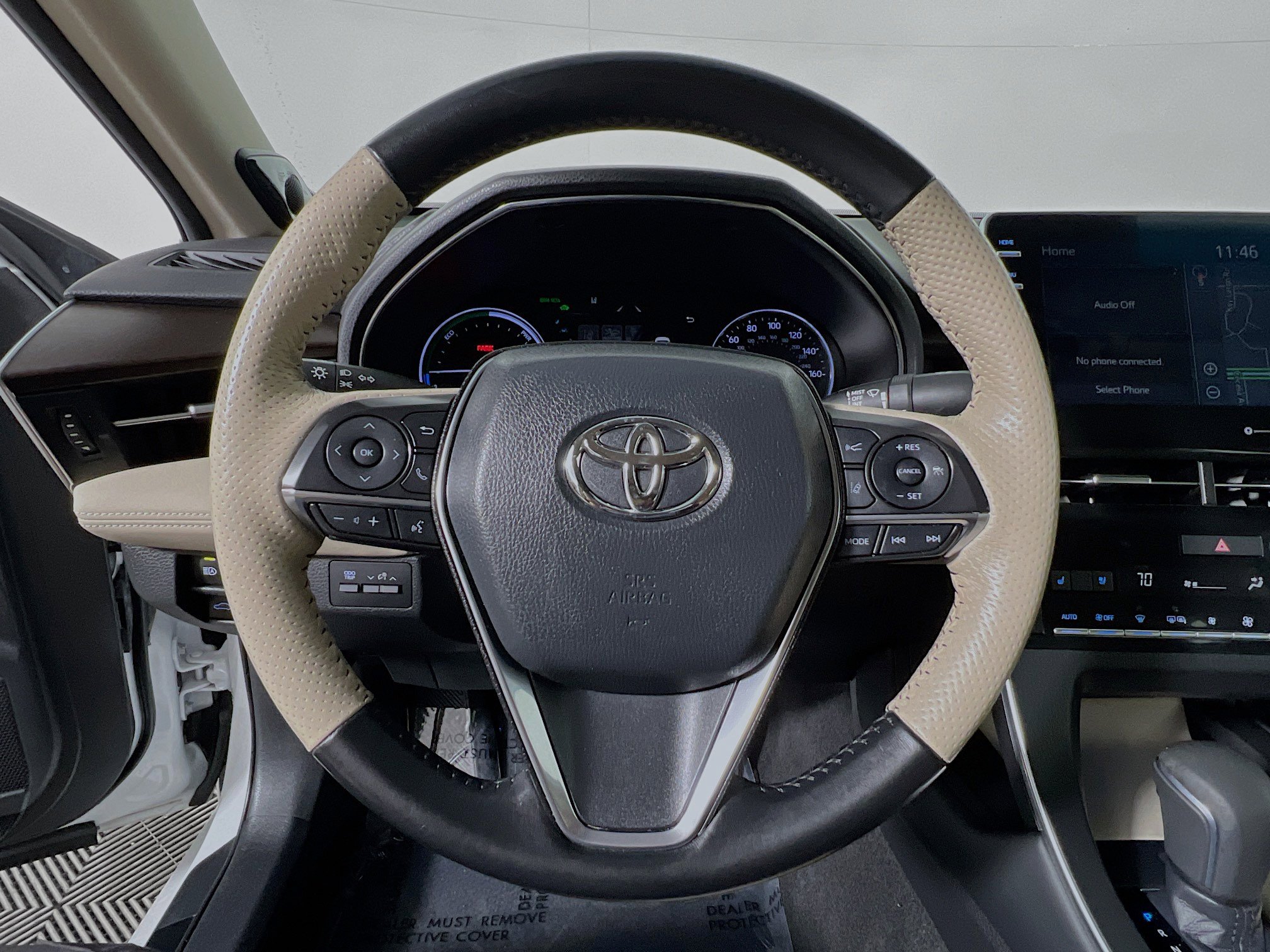 Used 2019 Toyota Avalon Limited image 18