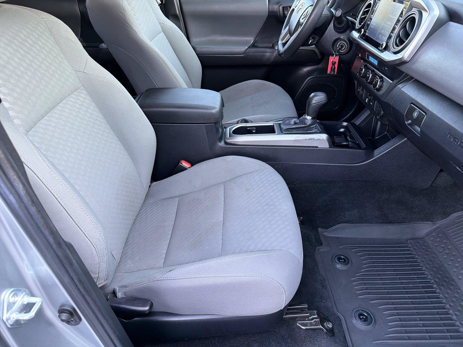 Used 2022 Toyota Tacoma SR5 w/ Technology Package RWD image 12