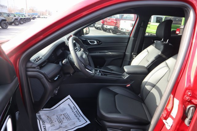 New 2026 Jeep Compass Latitude image 5