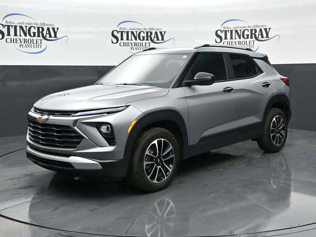 Used 2024 Chevrolet TrailBlazer LT w/ Convenience Package image 3