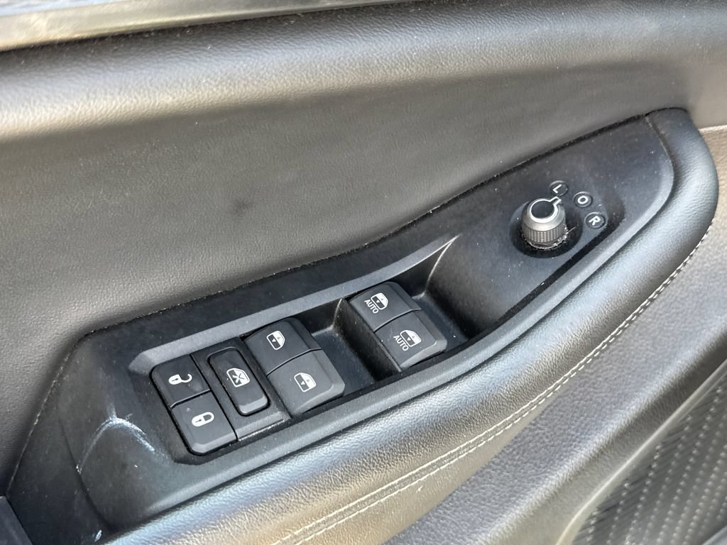 Used 2024 Jeep Grand Cherokee Altitude RWD image 19