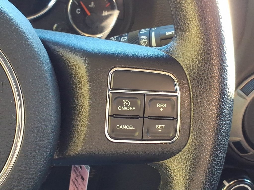Used 2015 Jeep Wrangler Sport AWD/4WD image 17