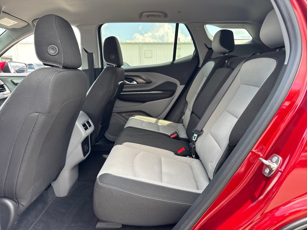 Used 2024 GMC Terrain SLE w/ Driver Convenience Package FWD image 13