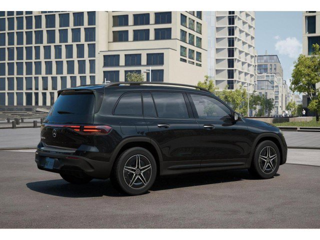 Used 2024 Mercedes-Benz EQB 250+ image 36