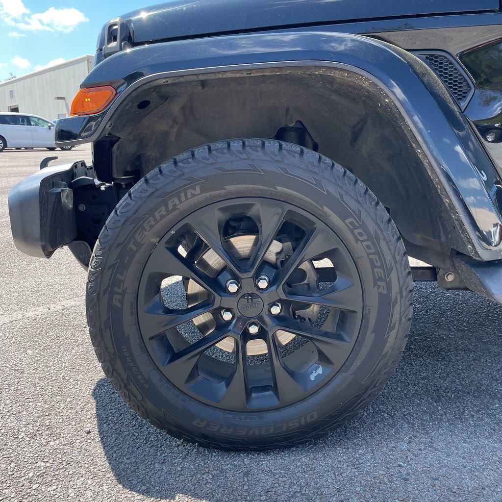 Used 2021 Jeep Wrangler Unlimited Sahara w/ Cold Weather Group image 7