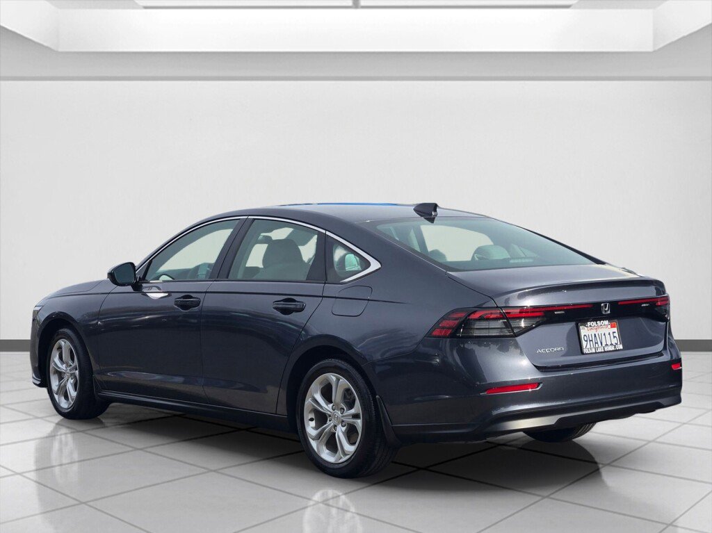 Certified 2023 Honda Accord LX image 7