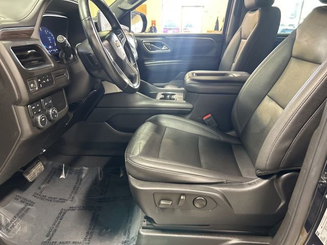 Used 2023 Chevrolet Suburban LT image 8