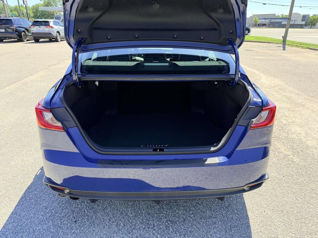 Certified 2025 Toyota Camry SE w/ Convenience Package FWD image 16