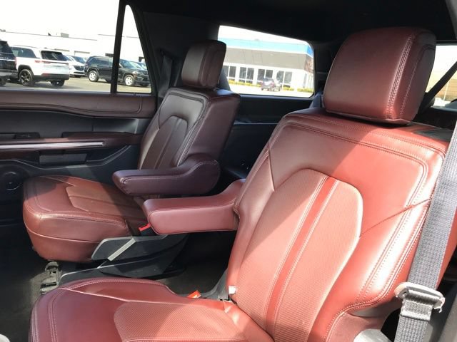 Used 2023 Ford Expedition Limited AWD/4WD image 19