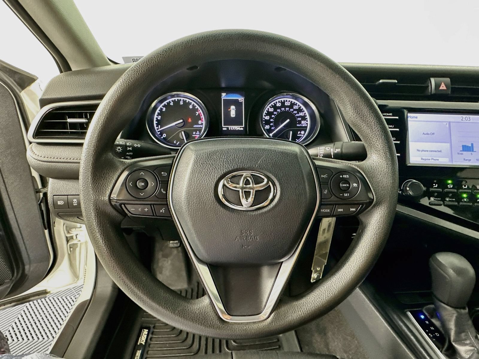 Used 2019 Toyota Camry LE FWD image 11