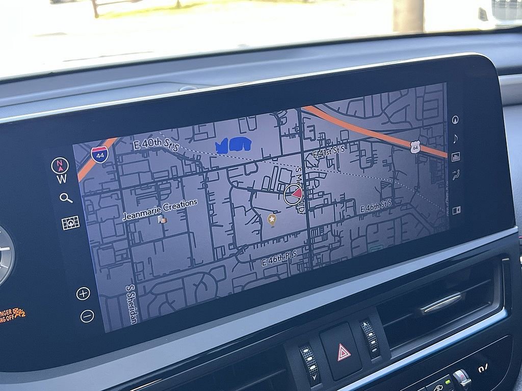 Certified 2022 Lexus ES 350 F Sport image 16