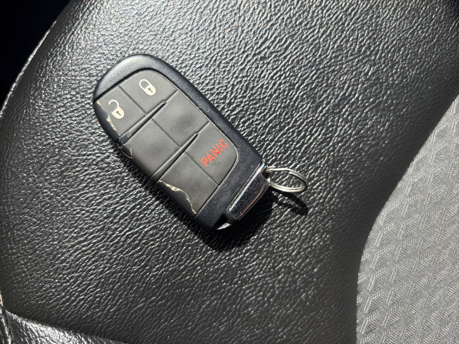 Used 2024 Jeep Compass Latitude AWD/4WD image 33