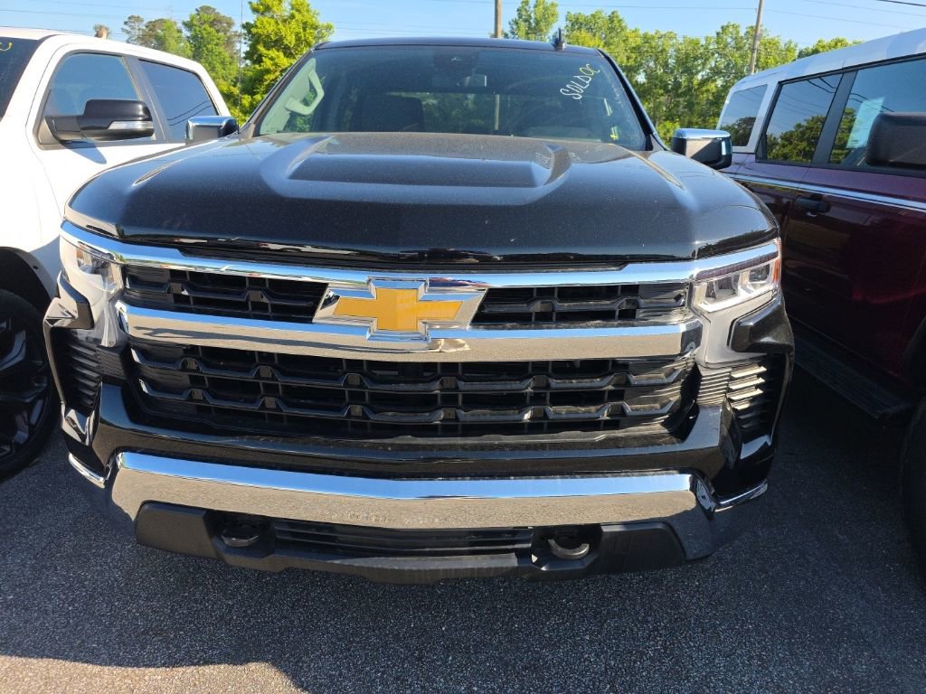 Used 2023 Chevrolet Silverado 1500 LT AWD/4WD image 7