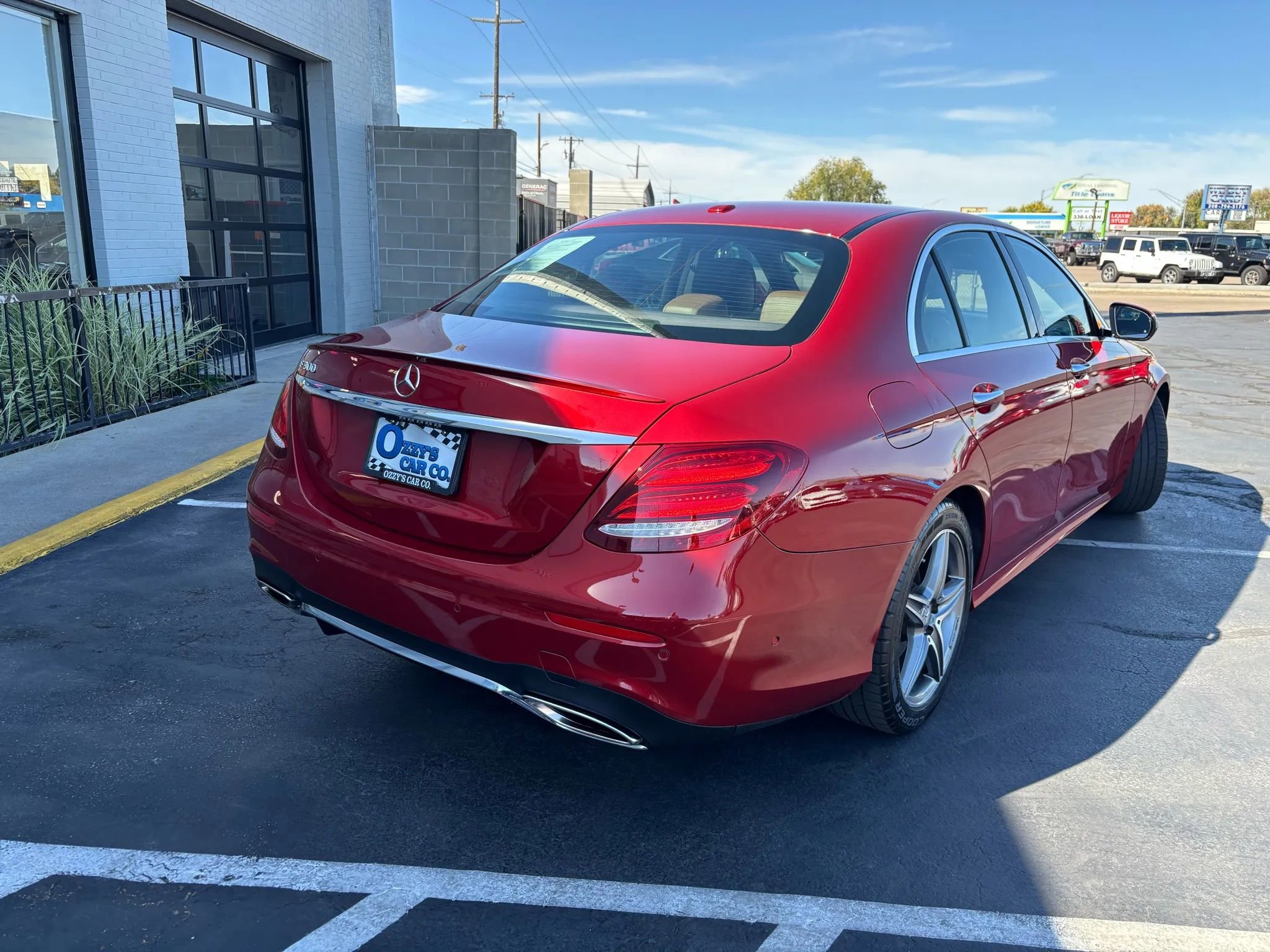 Used 2017 Mercedes-Benz E 300 image 4