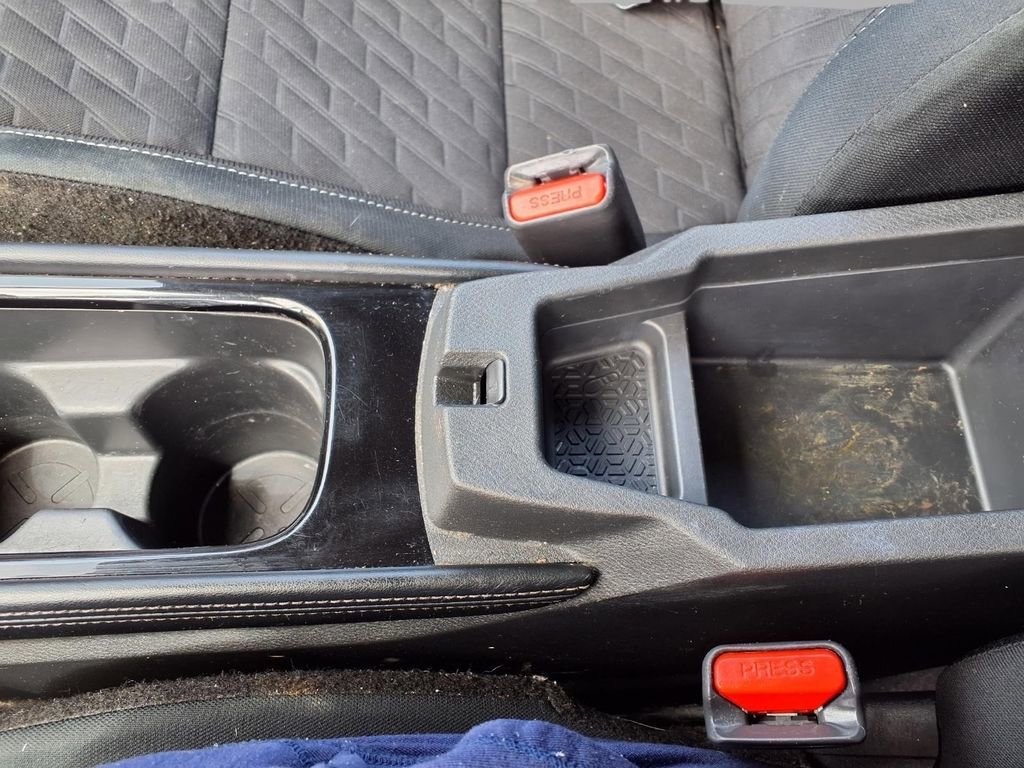 Used 2023 Nissan Kicks SV FWD image 9