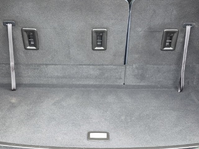 Used 2024 Buick Enclave Essence AWD/4WD image 7