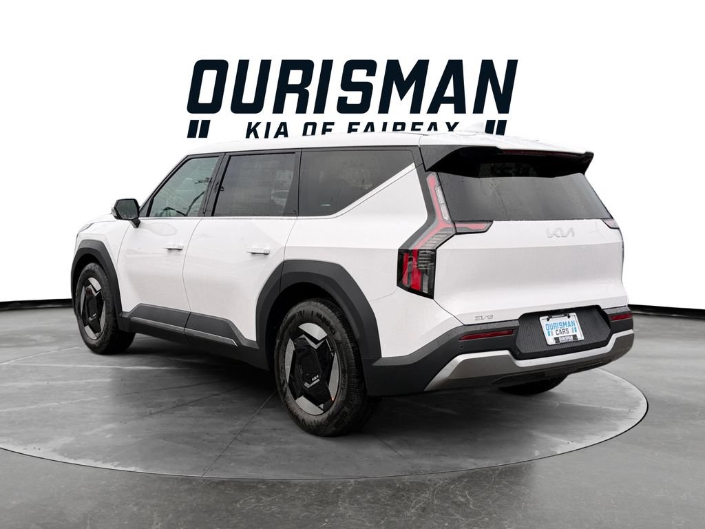 New 2026 Kia EV9 Light RWD image 3