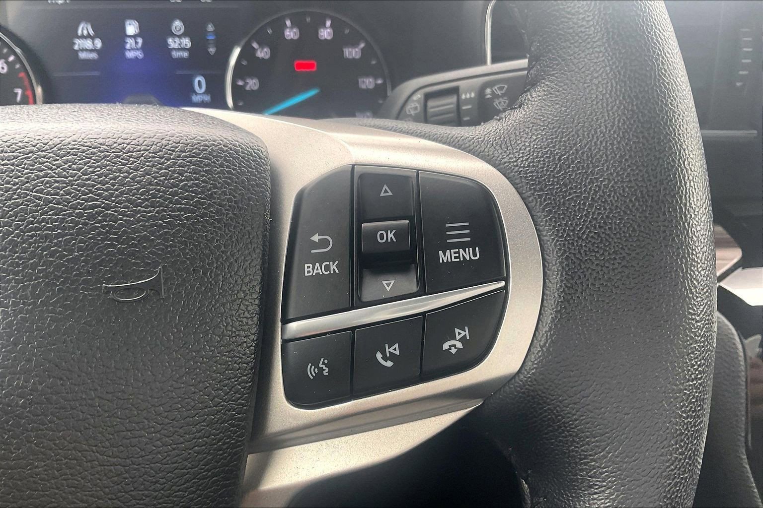 Used 2023 Ford Explorer Limited AWD/4WD image 21