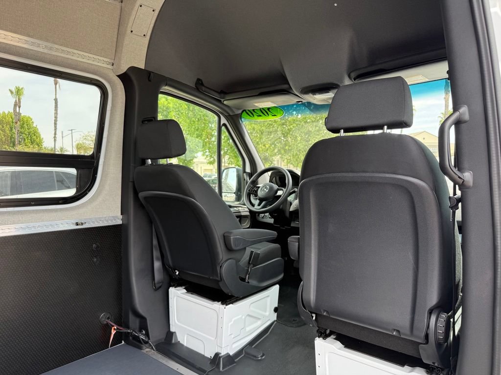 Used 2020 Mercedes-Benz Sprinter 2500 image 19