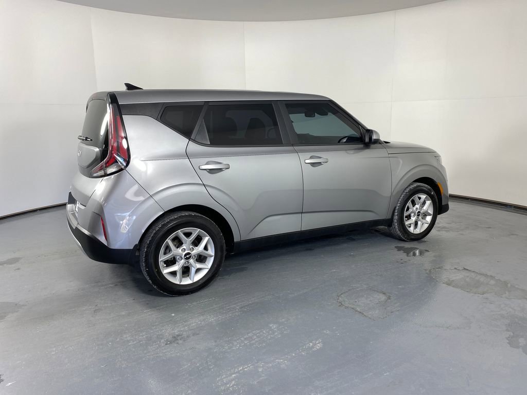 Used 2023 Kia Soul LX w/ Option Group 015 image 6