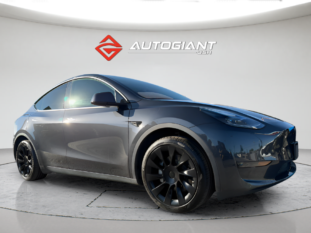 Used 2024 Tesla Model Y Long Range RWD image 10