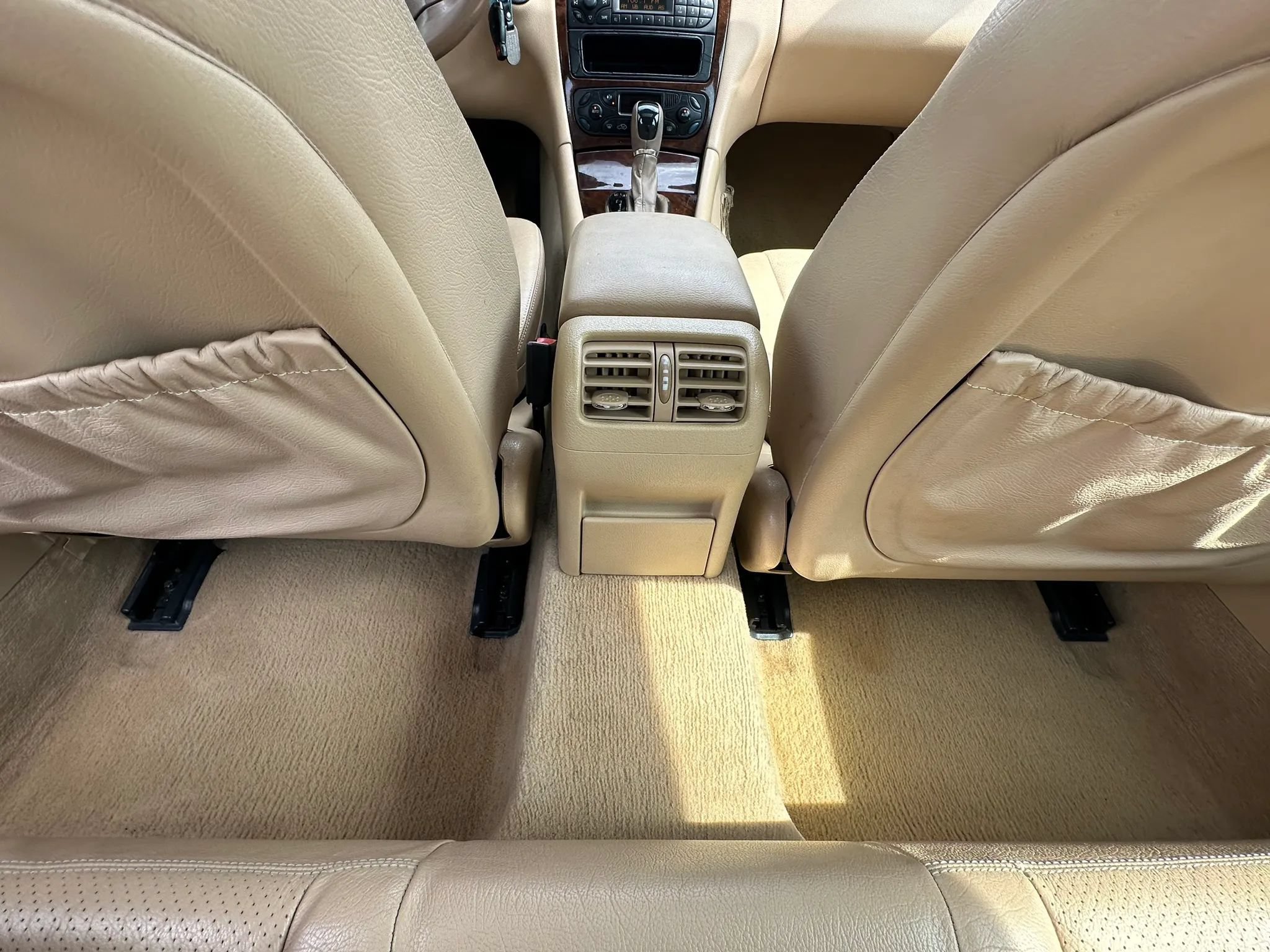 Used 2001 Mercedes-Benz C 320 Sedan image 28