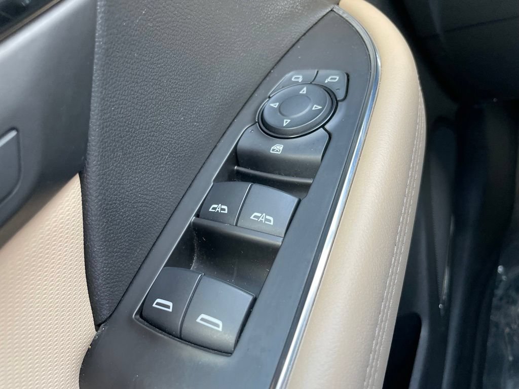 Used 2024 Buick Envision Preferred AWD/4WD image 23