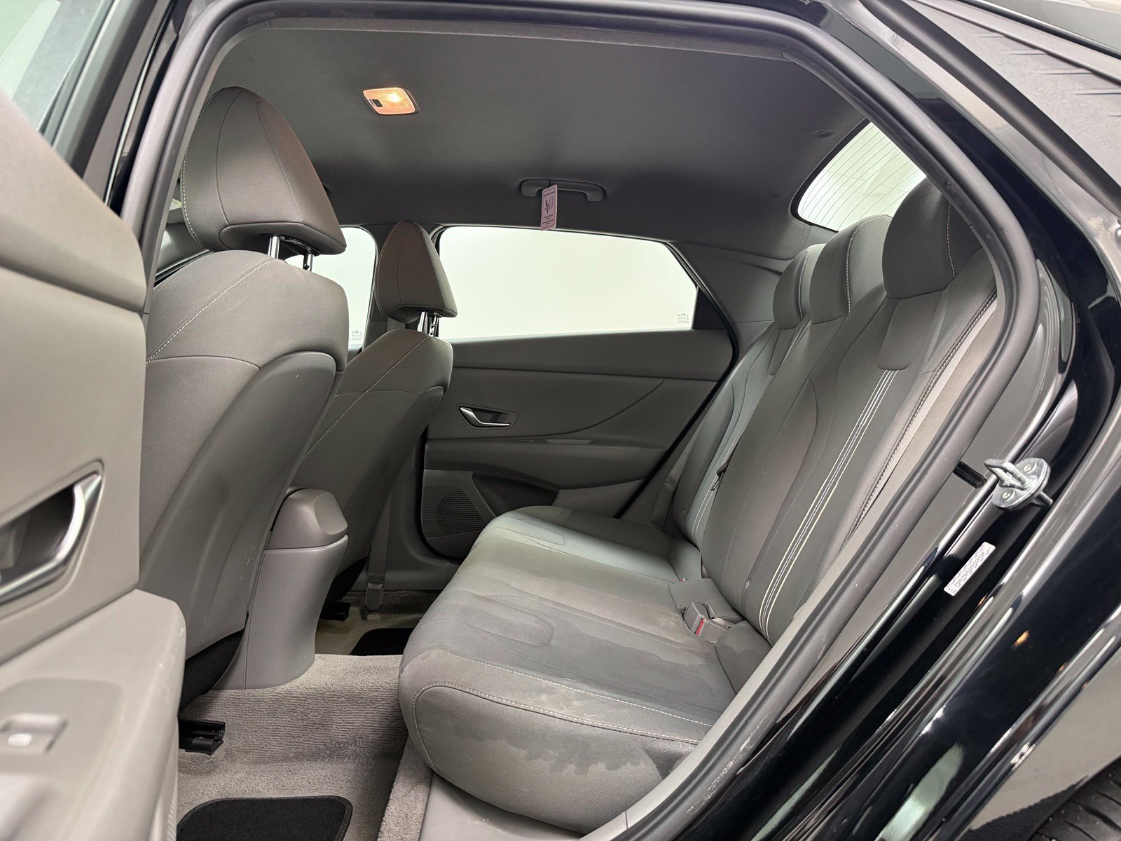 Used 2021 Hyundai Elantra SEL FWD image 15