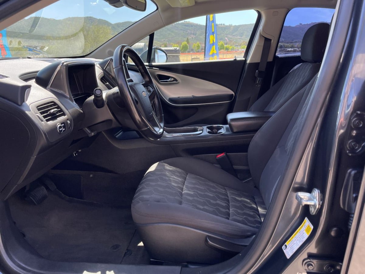 Used 2014 Chevrolet Volt w/ Enhanced Safety Package 1 FWD image 11