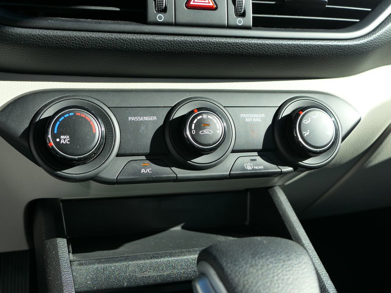 Used 2023 Kia Forte LXS w/ LXS Technology Package image 19