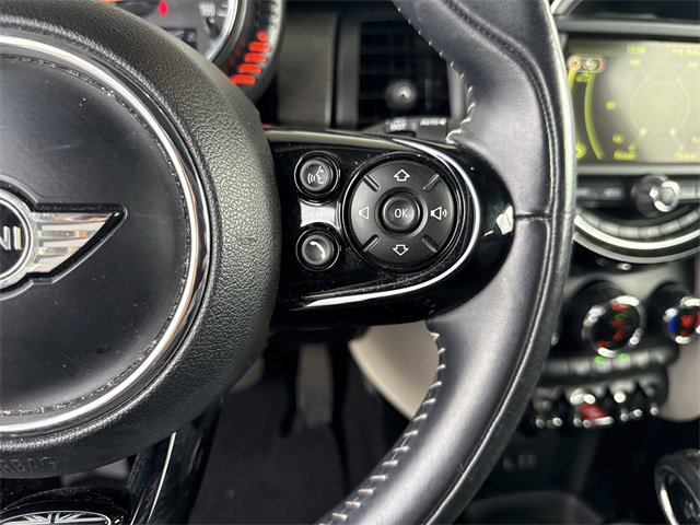 Used 2015 MINI Cooper 2-Door Hardtop image 21