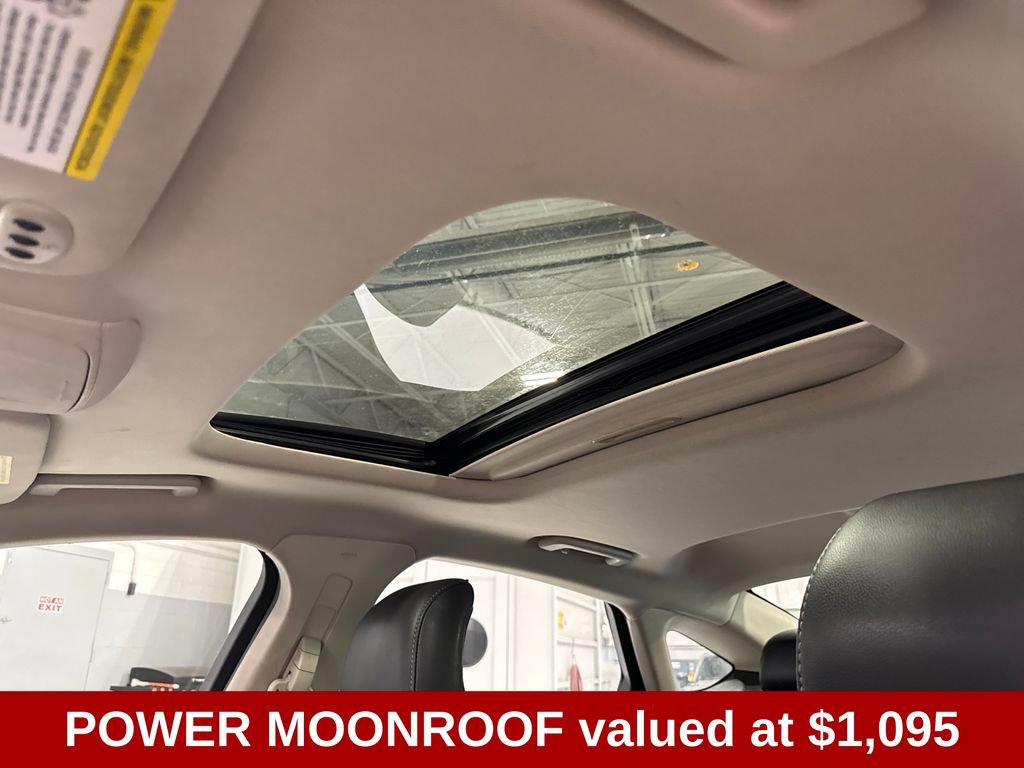 Used 2017 Ford Fusion SE FWD image 3