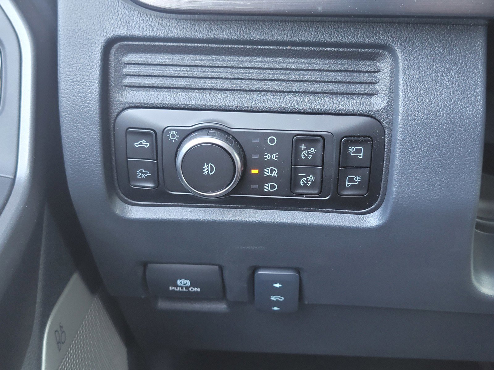 New 2026 Ford F250 Lariat w/ Tremor Off-Road Package image 26