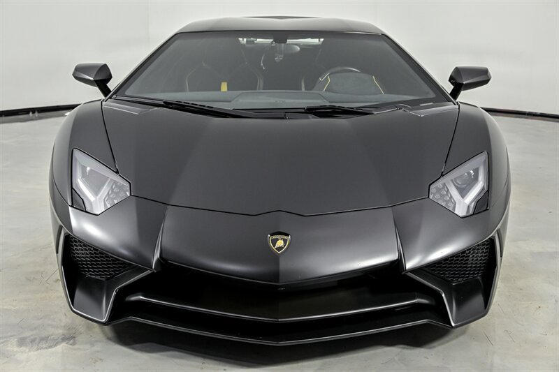 Used 2017 Lamborghini Aventador LP 750-4 Superveloce AWD/4WD image 4