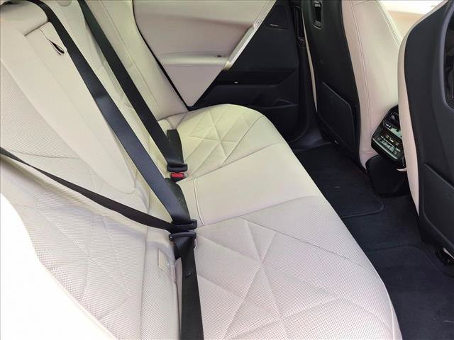 Used 2024 BMW iX xDrive50 w/ Premium Package AWD/4WD image 18
