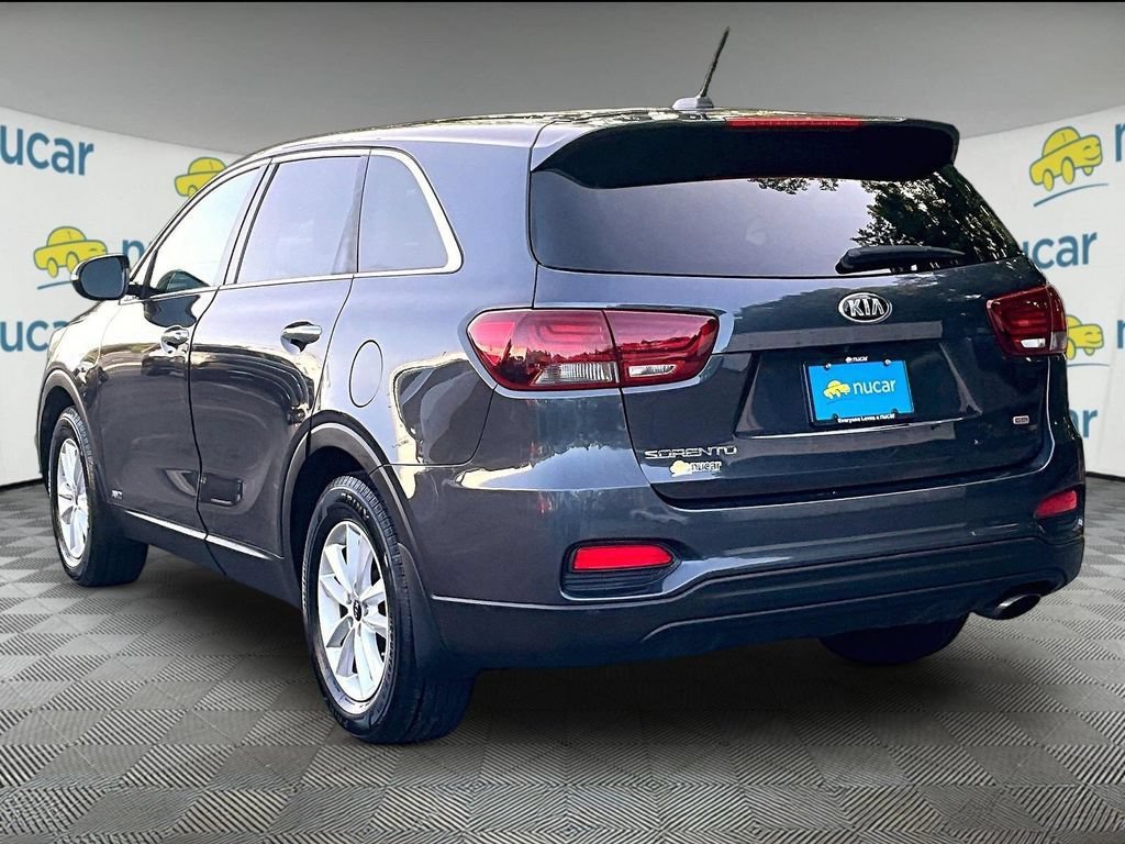 Used 2019 Kia Sorento AWD image 4