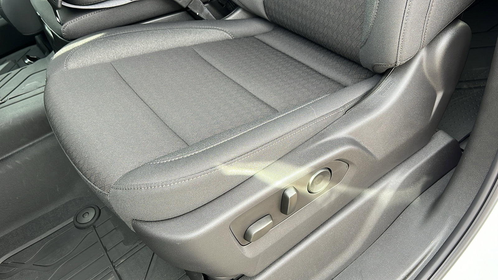 New 2025 Chevrolet Silverado 1500 Custom image 18