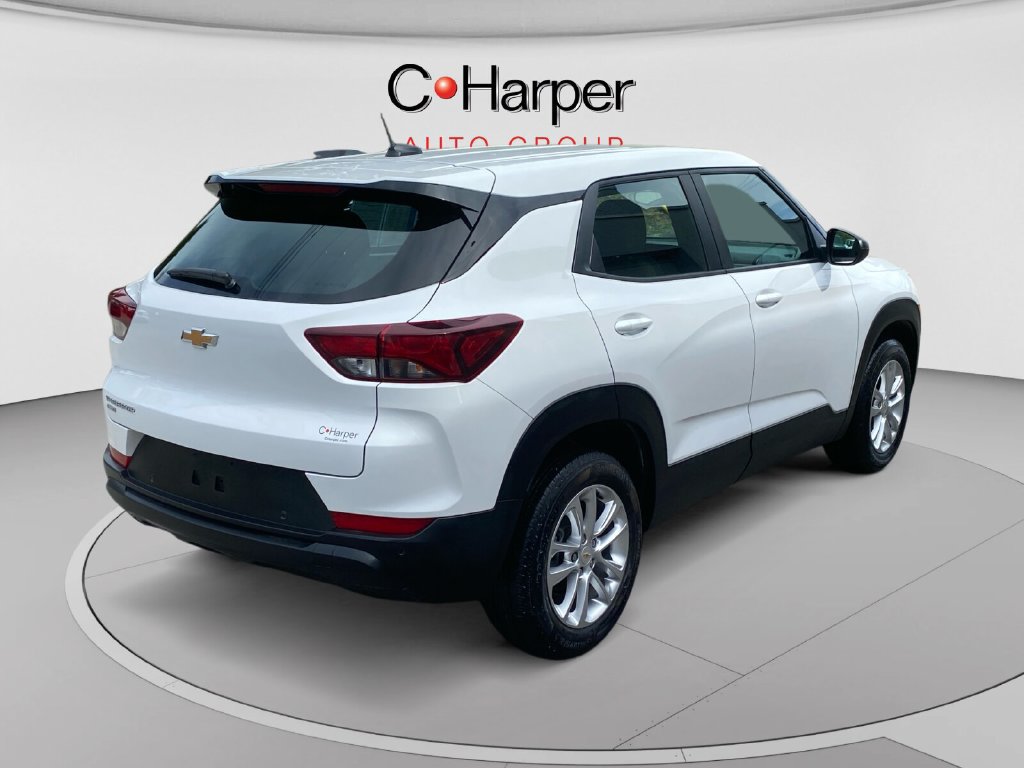Used 2026 Chevrolet TrailBlazer LS w/ LS Confidence Package AWD/4WD image 3