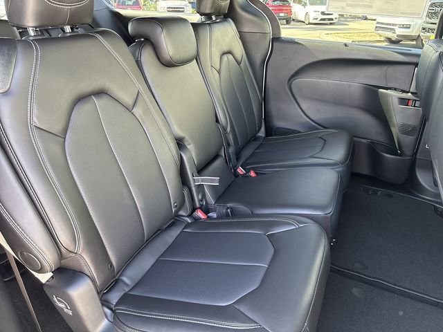 New 2026 Chrysler Pacifica Select FWD image 14