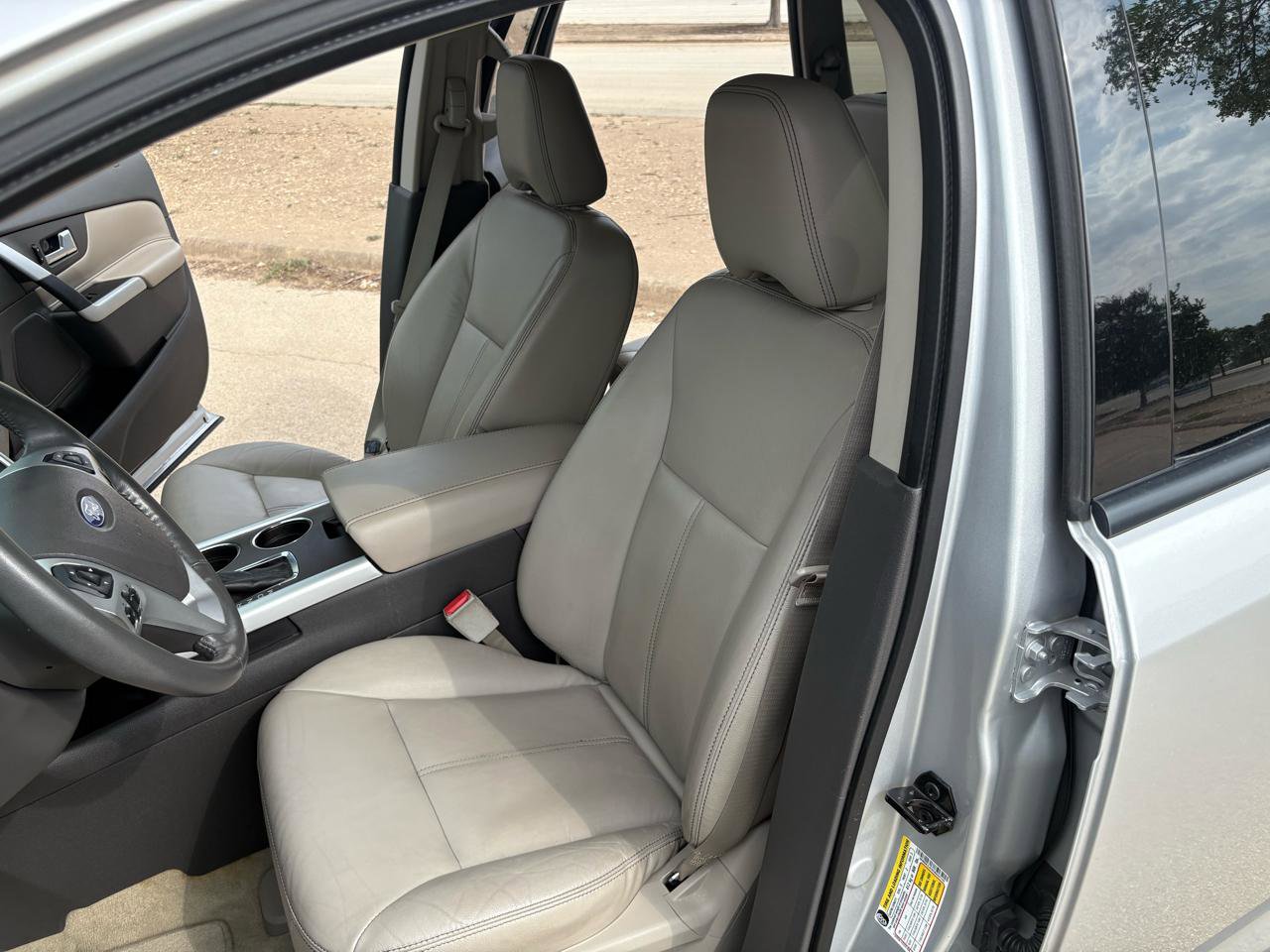 Used 2012 Ford Edge SEL image 44