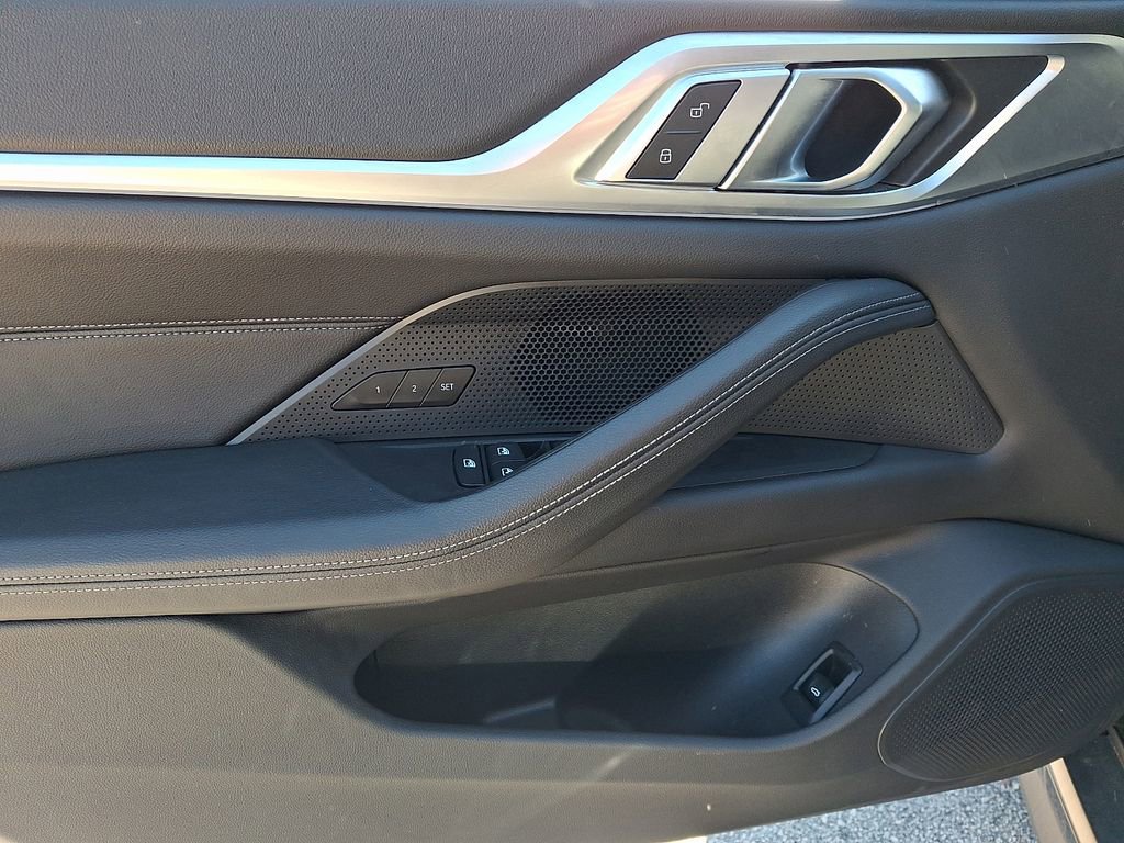Used 2023 BMW i4 eDrive40 w/ Premium Package image 12