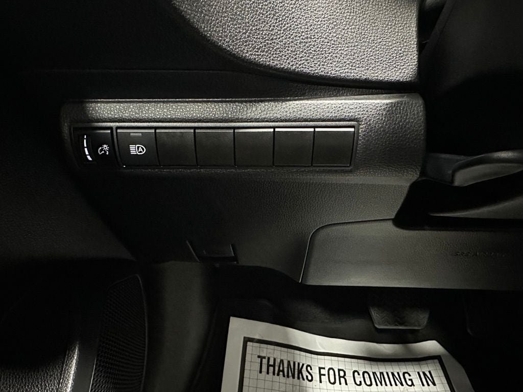Used 2026 Toyota Corolla SE FWD image 16