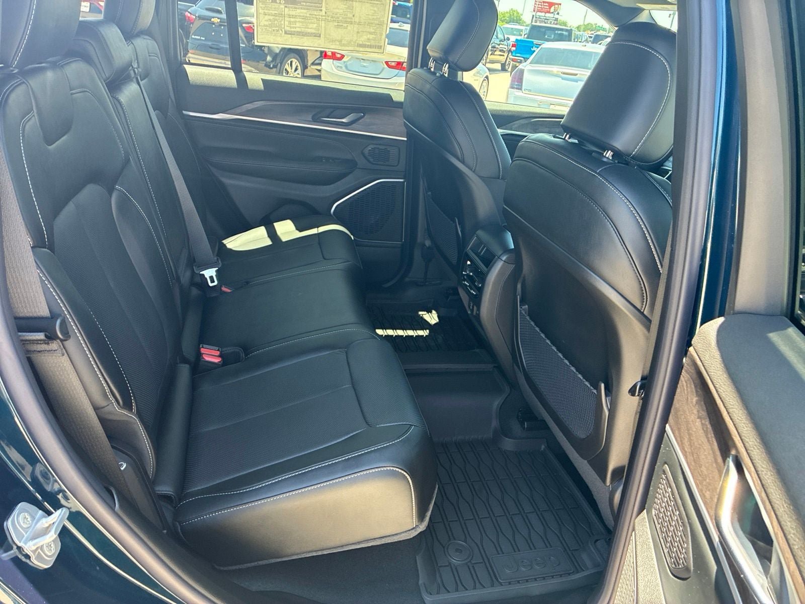 New 2026 Jeep Grand Cherokee Limited AWD/4WD image 21