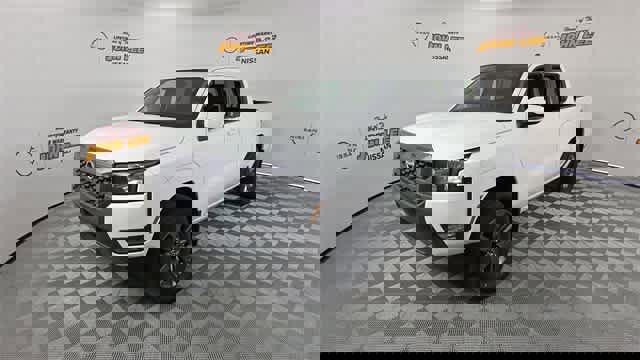 New 2025 Nissan Frontier SV w/ SV Convenience Package